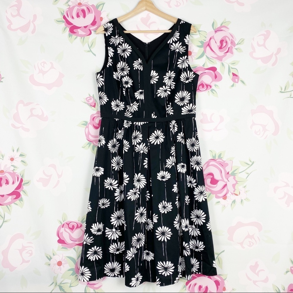 Talbots Black White V Neck Floral Print Cotton Dress 12